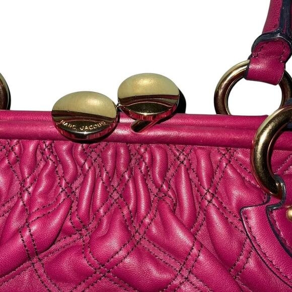 MARC JACOBS Quilted Leather Stam Bag - Picture 14 of 16